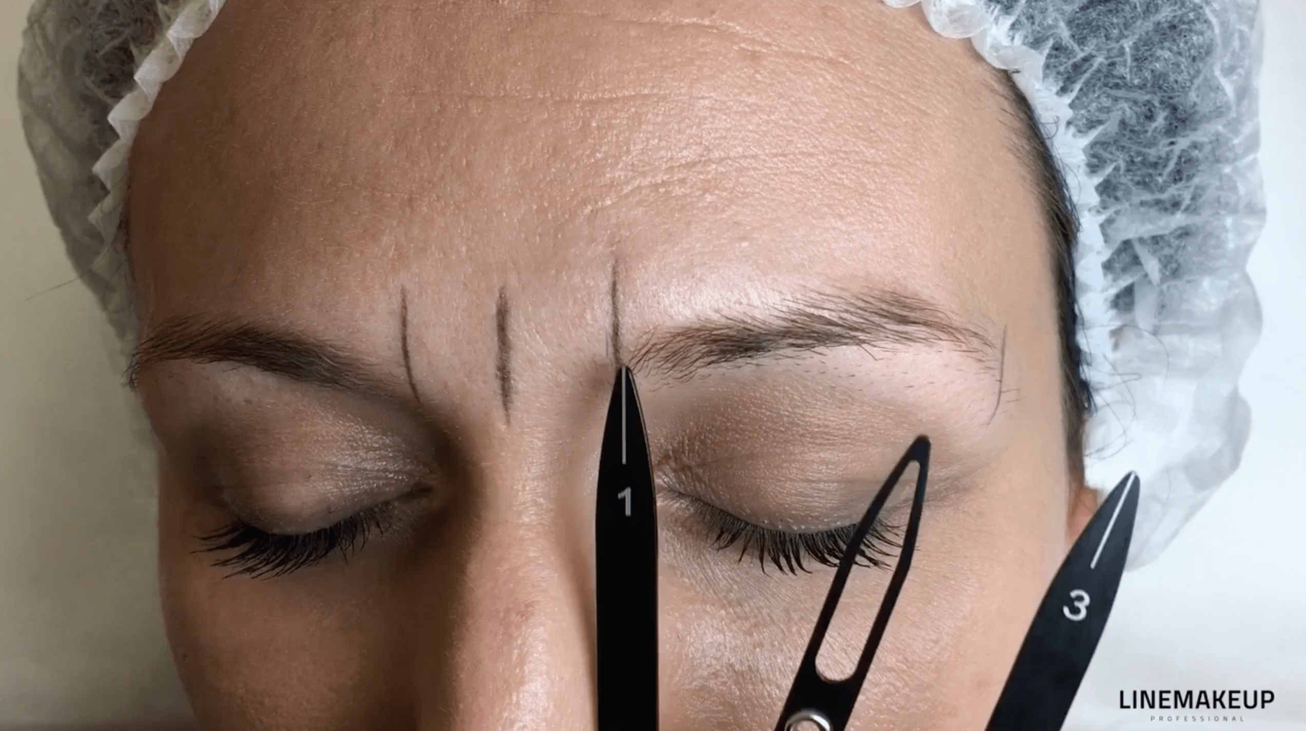 7_MS_FR_LE-TRACE-DES-SOURCILS