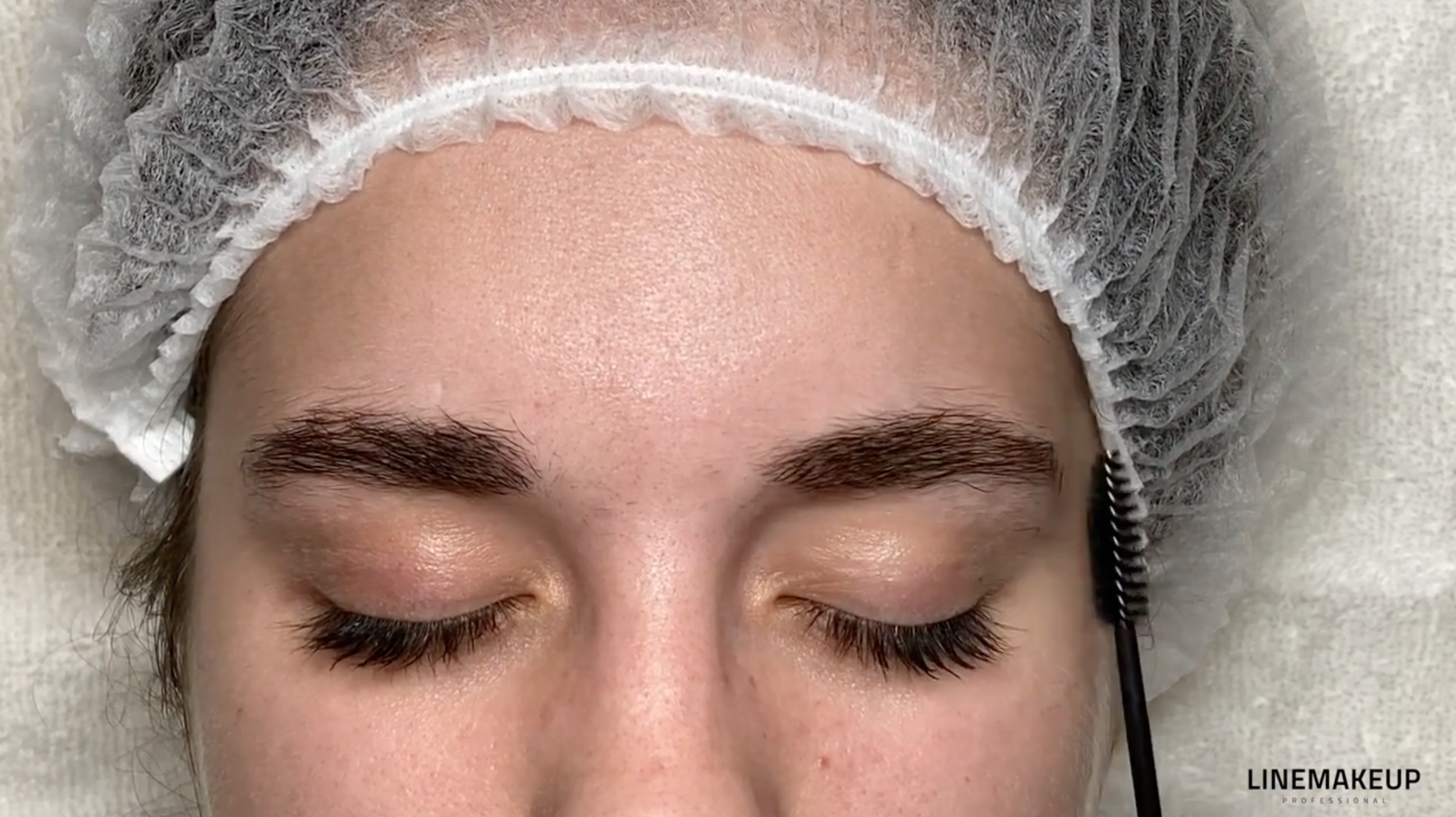 exemple-preparation-des-sourcils-bl