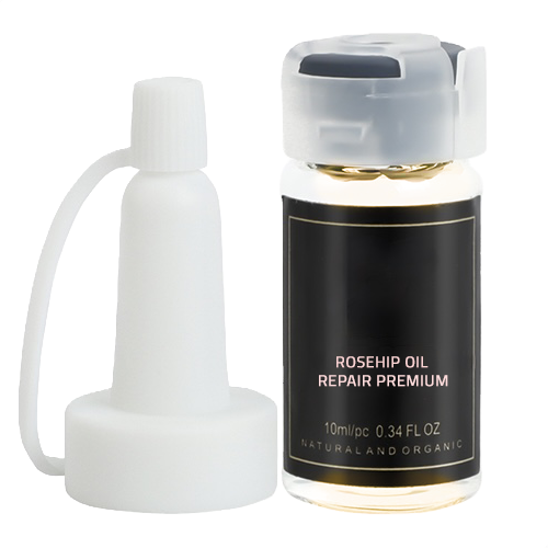 L'huile réparatrice est utilisé pour hydrater la peau après une prestation de detatouage.